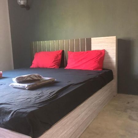 BP cheap private rooms Koh Mak Esterno foto